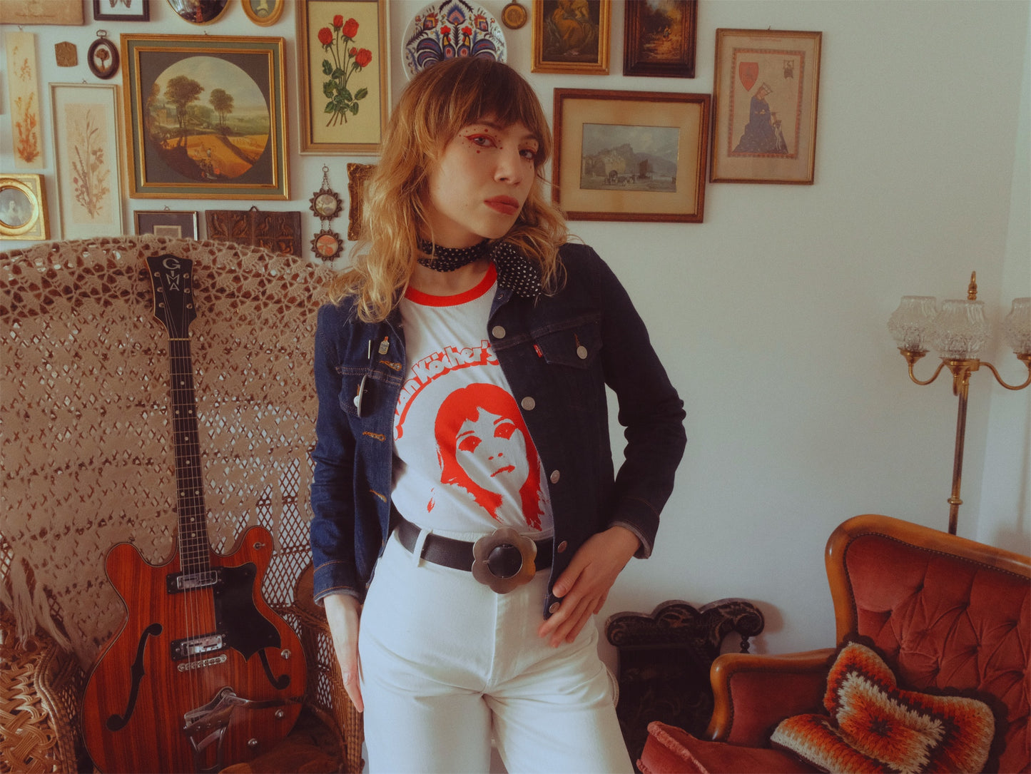 Le Temps De L'amour Ringer T-Shirt